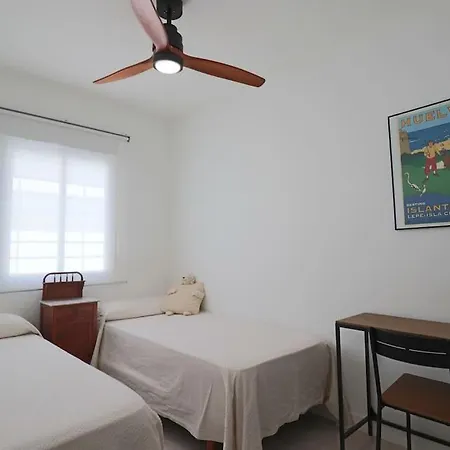 Holiday home Adosado Familiar Enebros *